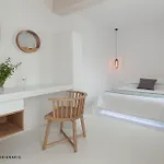 A Mykonos Отель